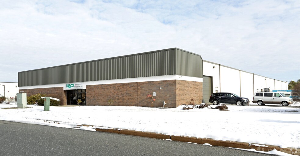 Primary Photo Of 1705 Oak St, Lakewood Warehouse For Lease