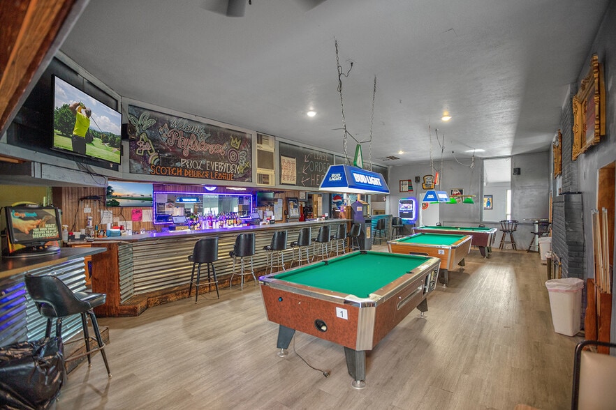 More Photos Of 57968 County Road 7, Elkhart Restaurant For Sale