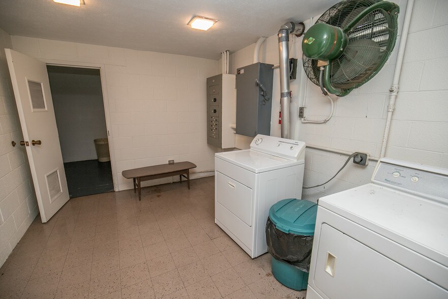More Photos Of 2425 N Taylor Rd, Cleveland Heights Religious Facility For Sale
