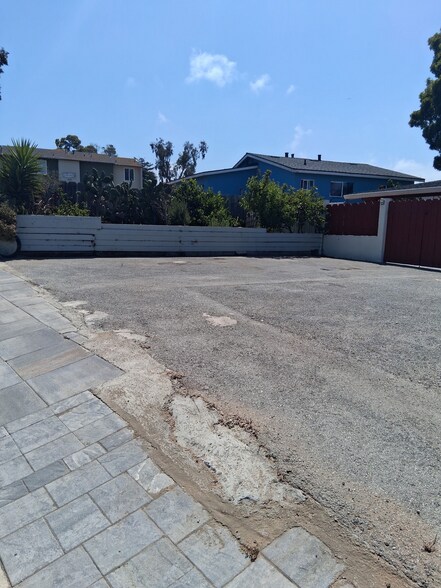 More Photos Of 2085 Park Pl, Seaside Land For Lease