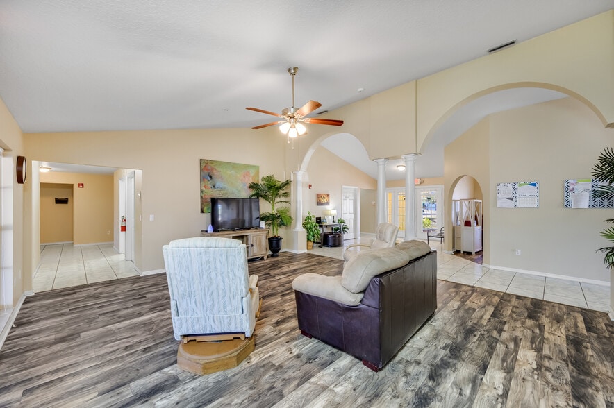 More Photos Of 2820 Pan American Blvd, North Port Assisted Living For Sale