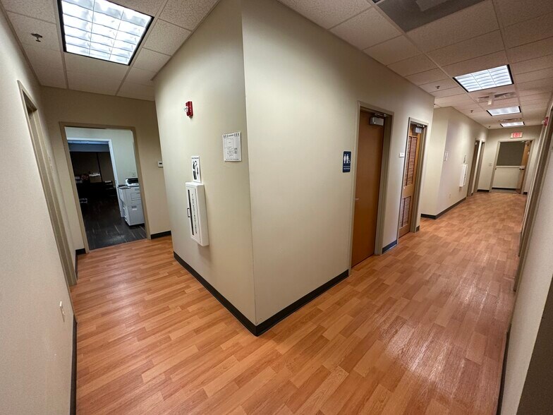 More Photos Of 3320 Old Jefferson Rd, Athens Office For Sale