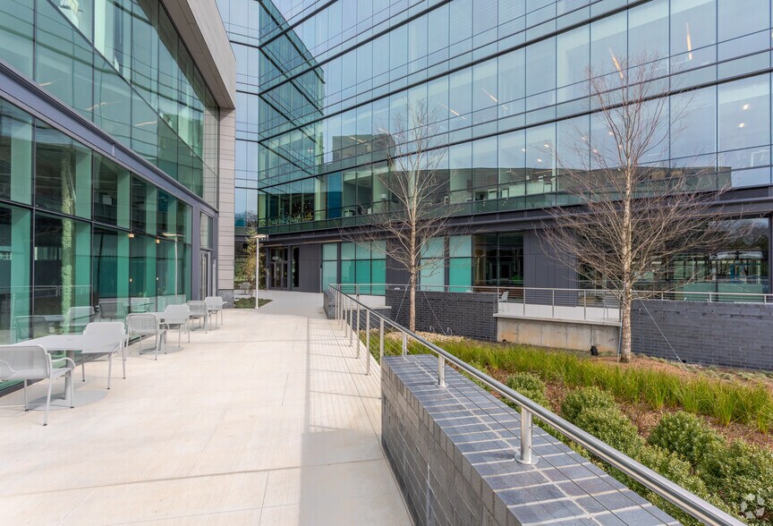 More Photos Of 4509 Creedmoor Rd, Raleigh Office For Lease