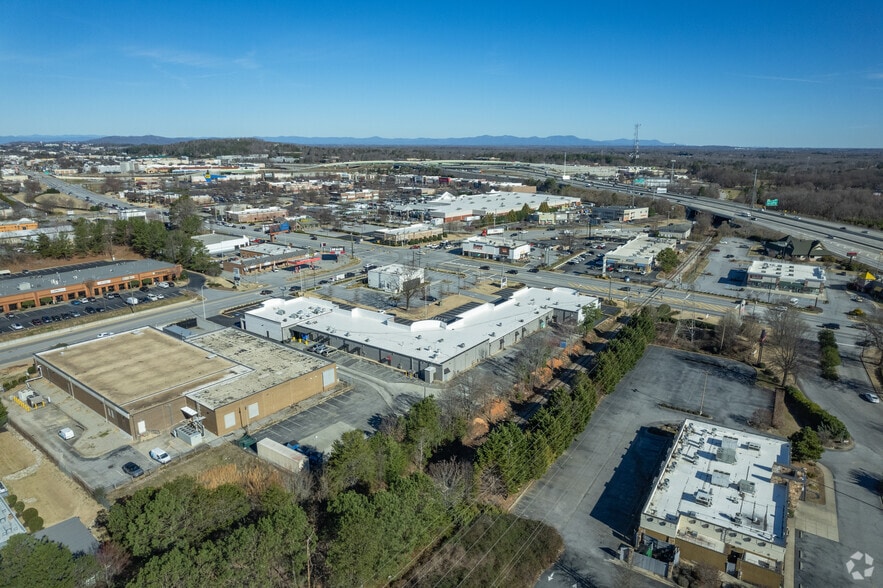 More Photos Of 1178 Woodruff Rd, Greenville Unknown For Lease