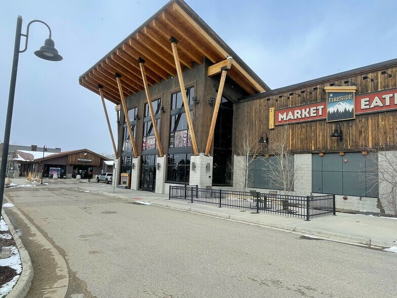 More Photos Of 78337 US 40 Hwy, Winter Park Supermarket For Lease
