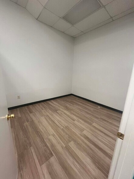 More Photos Of 1117 E Hallandale Beach Blvd, Hallandale Beach Medical For Lease