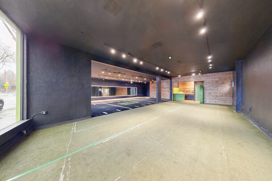 More Photos Of 375-377 MacArthur Blvd, San Leandro Freestanding For Lease