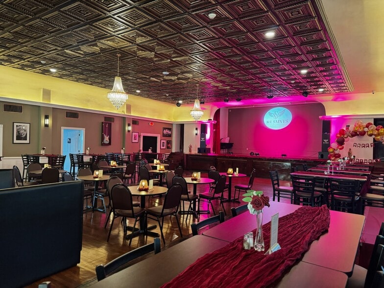More Photos Of 1143 Wood St, Bristol Restaurant For Sale