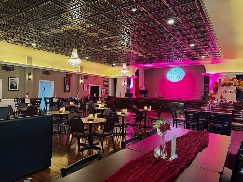 More Photos Of 1143 Wood St, Bristol Restaurant For Sale
