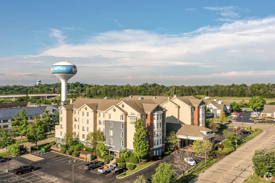 More Photos Of 3100 Contemporary Ln, Miamisburg Hotel For Sale