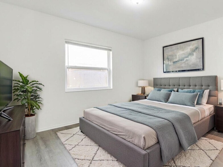 More Photos Of 715 NE 92nd St, Miami Apartments For Sale