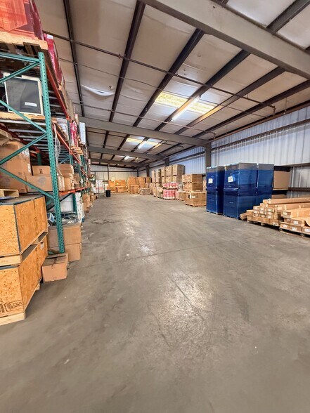 More Photos Of 2415 Whitfield Industrial Way, Sarasota Warehouse For Sale