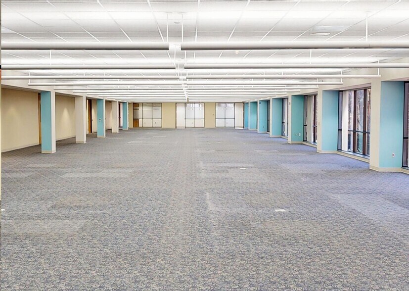 More Photos Of 1101 Hamlin Rd, Durham Research And Development For Lease