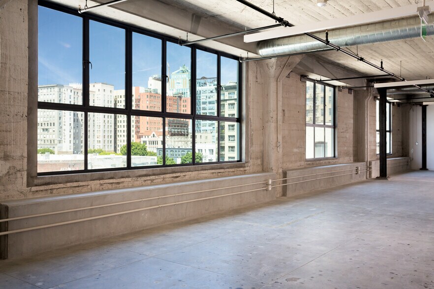 More Photos Of 755 S Los Angeles St, Los Angeles Loft Creative Space For Lease