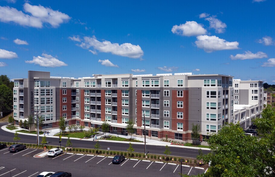 More Photos Of 95 West St, Walpole Apartments For Lease