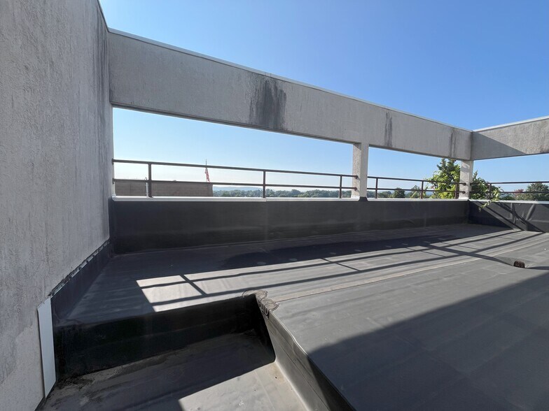 More Photos Of 2345 Bernville Rd, Reading Office For Lease