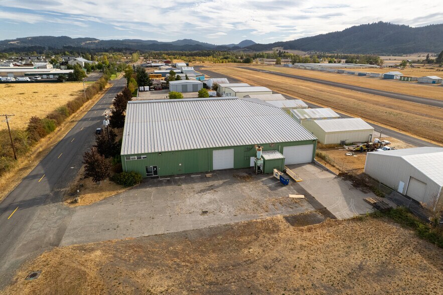 More Photos Of 1620-1720 W Airway Rd, Lebanon Manufacturing For Sale