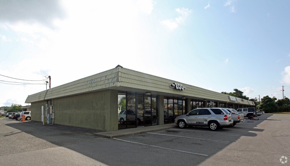More Photos Of 1209 Airport Rd, Destin General Retail For Lease
