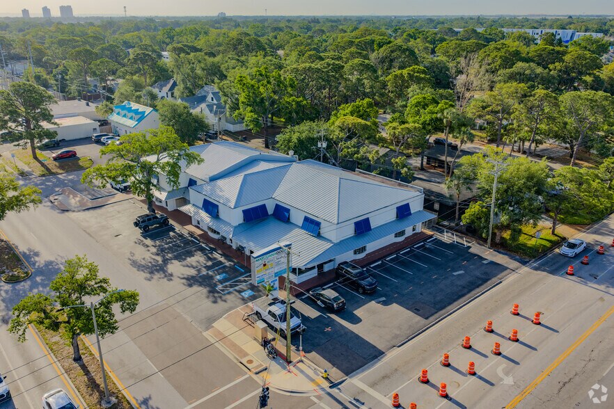 More Photos Of 4318-4332 W El Prado Blvd, Tampa Storefront Retail Office For Lease