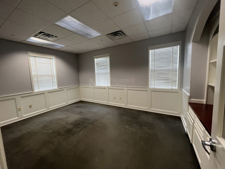More Photos Of 13680 Cleveland Ave NW, Uniontown Office For Lease