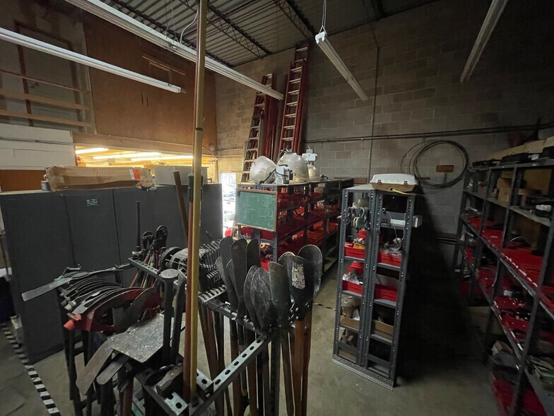 More Photos Of 247 W Olmos Dr, San Antonio Office For Sale