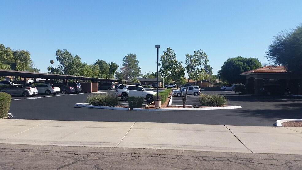 More Photos Of 5700 W Olive Ave, Glendale Medical For Lease