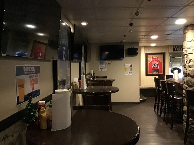 More Photos Of 605 Main St, Hellertown Restaurant For Sale