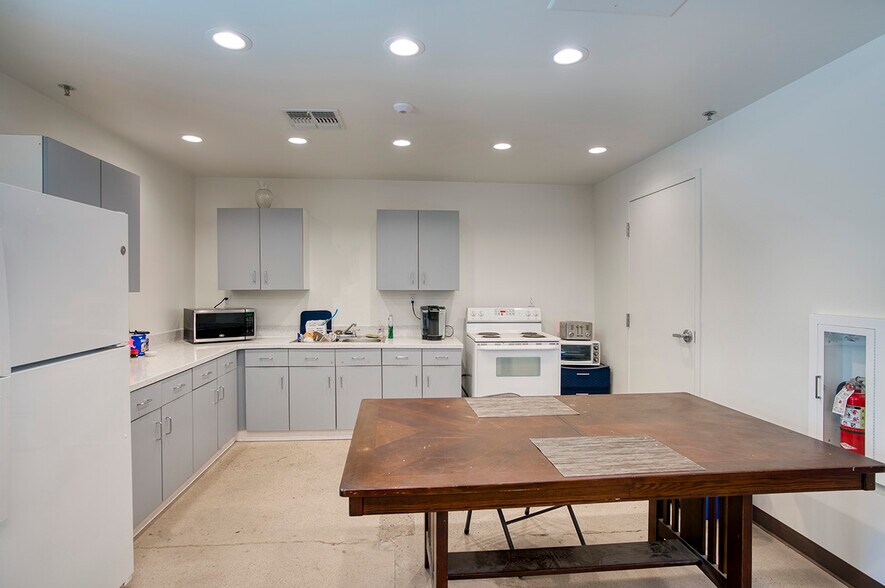 More Photos Of 303 E Palm Ln, Phoenix Office For Lease