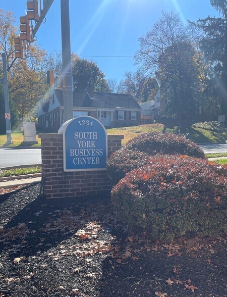 More Photos Of 1224 S Queen St, York Medical For Lease