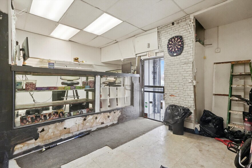 More Photos Of 4300-4310 W 16th St, Chicago Apartments For Sale