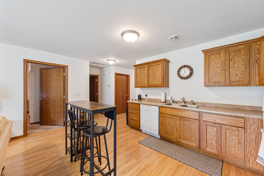More Photos Of 665 El Dorado Ln SE, Owatonna Multifamily For Sale