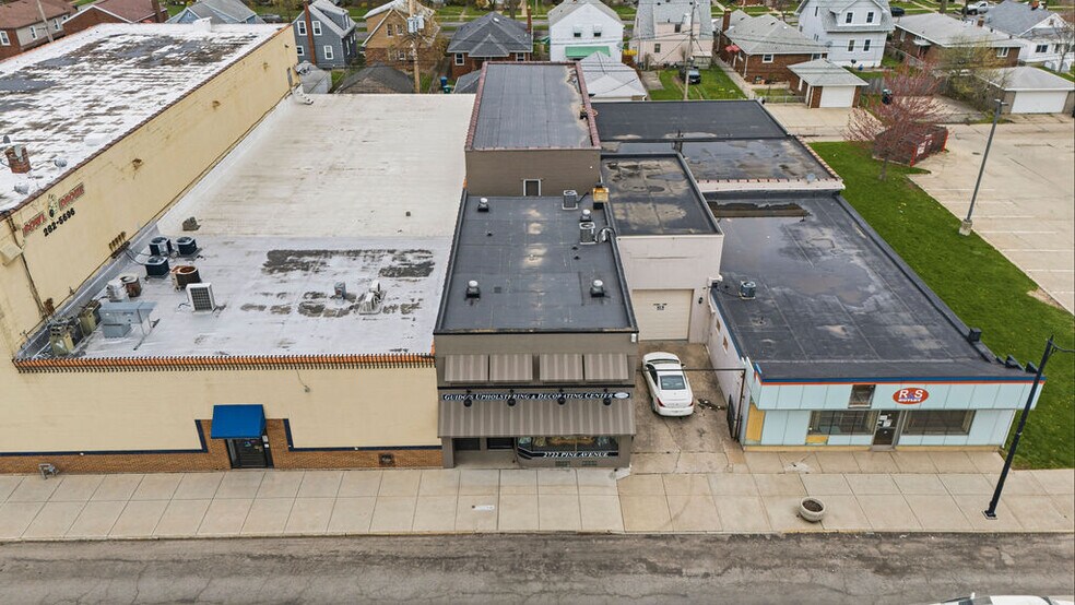 More Photos Of 2722 Pine Ave, Niagara Falls Storefront Retail Residential For Sale
