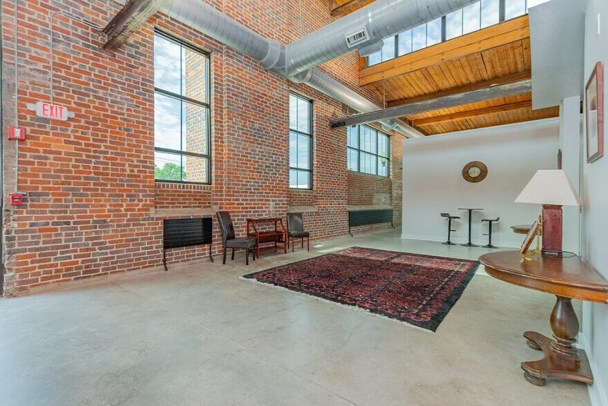 More Photos Of 328 E Market St, Greensboro Loft Creative Space For Sale