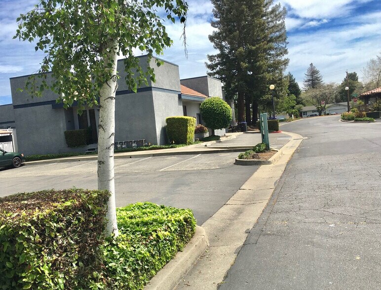 Primary Photo Of 1393 Santa Rita Rd, Pleasanton Healthcare For Lease