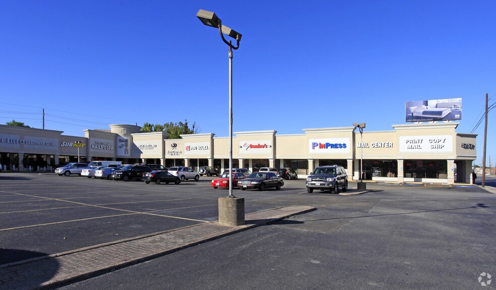 More Photos Of 5757 Westheimer Rd, Houston Unknown For Lease