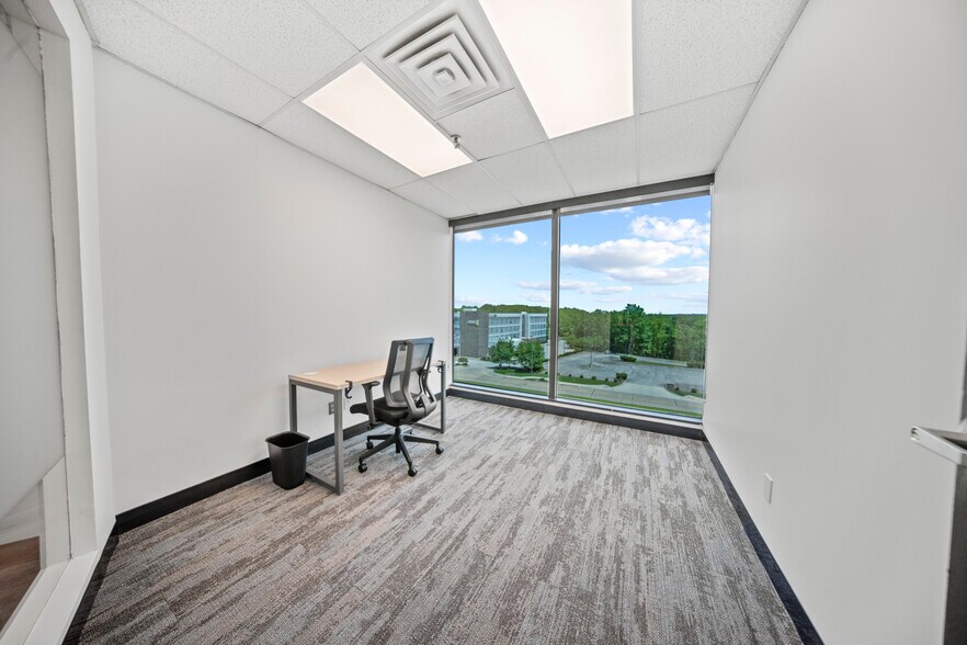 More Photos Of 4807 Rockside Rd, Independence Coworking Space