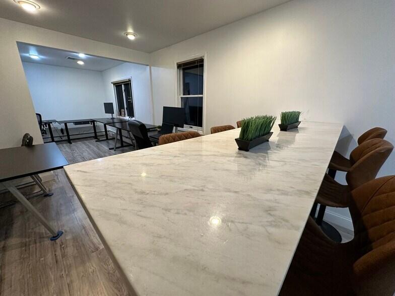 More Photos Of 354 Kingston Rd, Parsippany Office For Sale