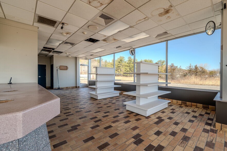 More Photos Of 270 Broadway, Whitehall Freestanding For Sale