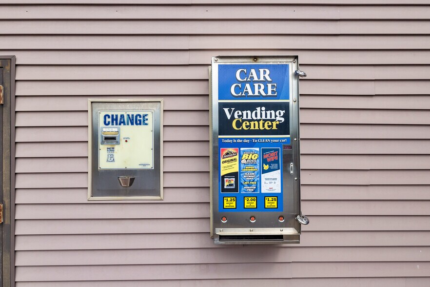 More Photos Of 8477 Seneca Tpke, New Hartford Carwash For Sale