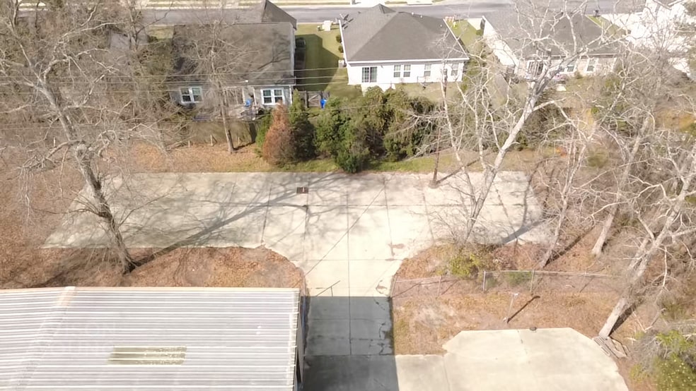 More Photos Of 9559 Hamburg Rd, Ladson Warehouse For Lease