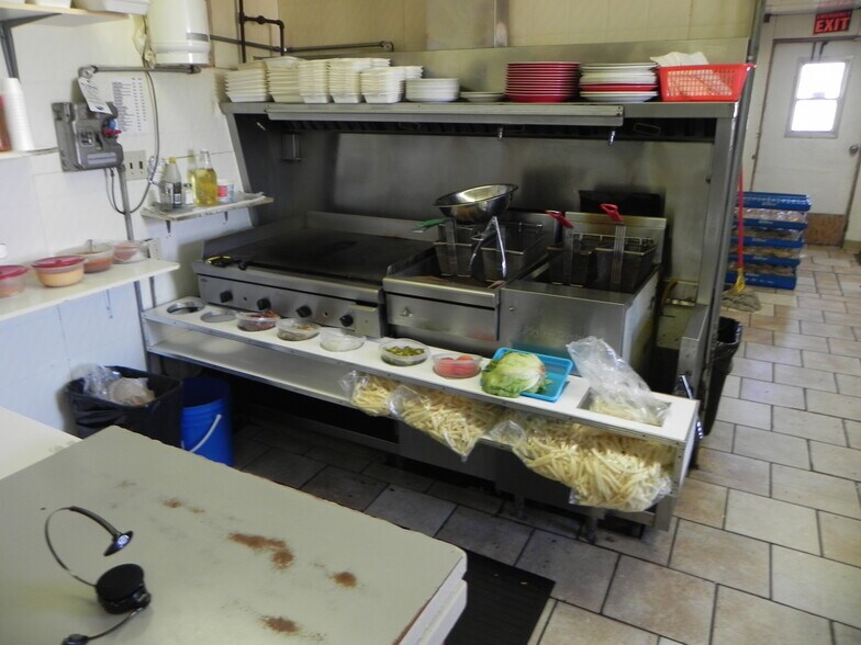 More Photos Of 5004 45 Ave, Mayerthorpe Restaurant For Sale