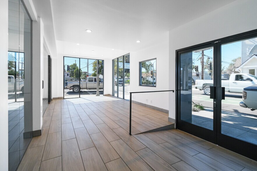 More Photos Of 502 E Haley St, Santa Barbara Auto Repair For Sale