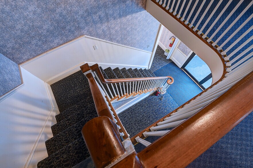 More Photos Of 201 Meadow St, Naugatuck Office For Sale