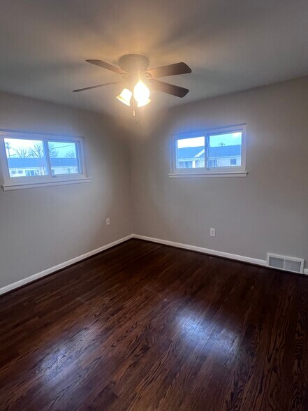 More Photos Of 20351 E 8 Mile Rd, Saint Clair Shores Multifamily For Sale