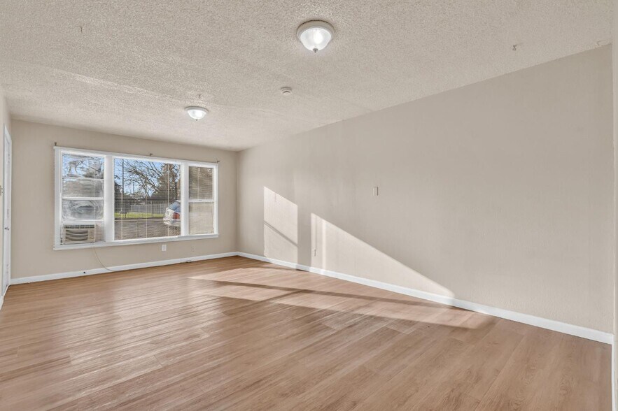 More Photos Of 1146 N Monroe St, Stockton Apartments For Sale