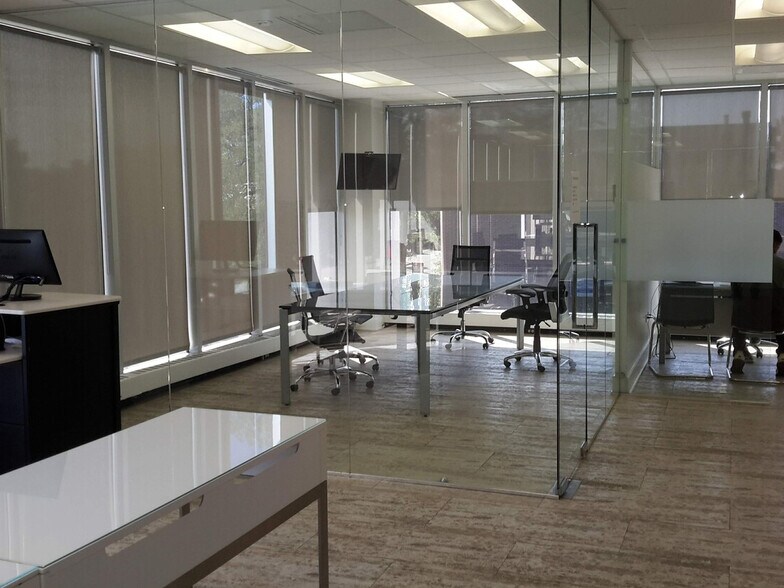 More Photos Of 6232 N Pulaski Rd, Chicago Office For Sale