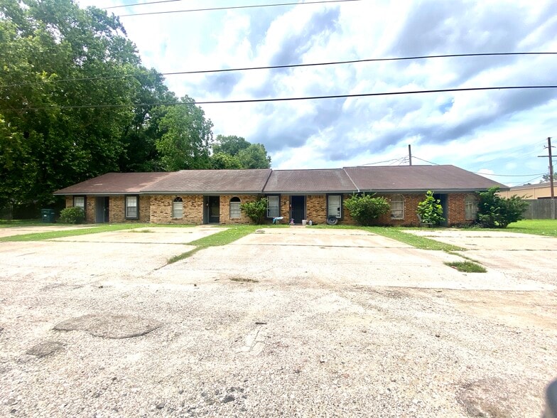 Primary Photo Of 782 Pinchback Rd, Beaumont Apartments For Sale