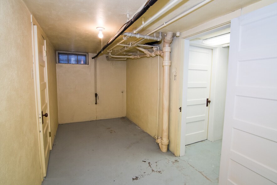 More Photos Of 109 N Main St, Springville Office For Lease