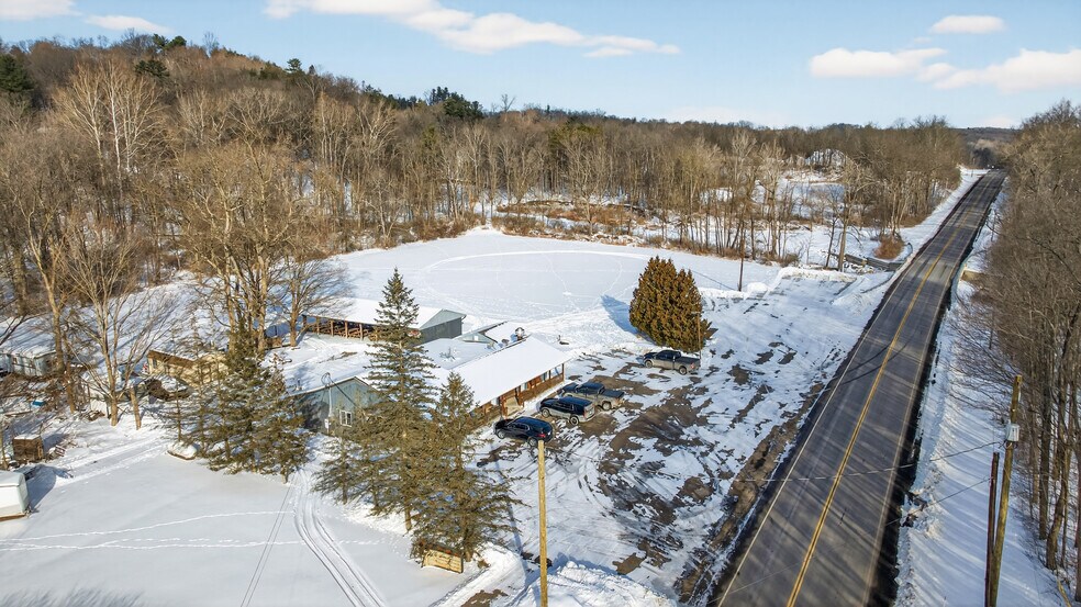More Photos Of 2862 Guyanoga Rd, Branchport General Retail For Sale