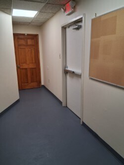 More Photos Of 416 Green Ln, Bristol Service For Lease